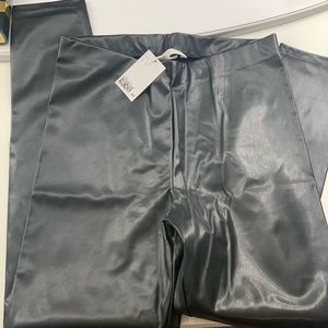 NWT H&M skinny leather leggings/Pants!